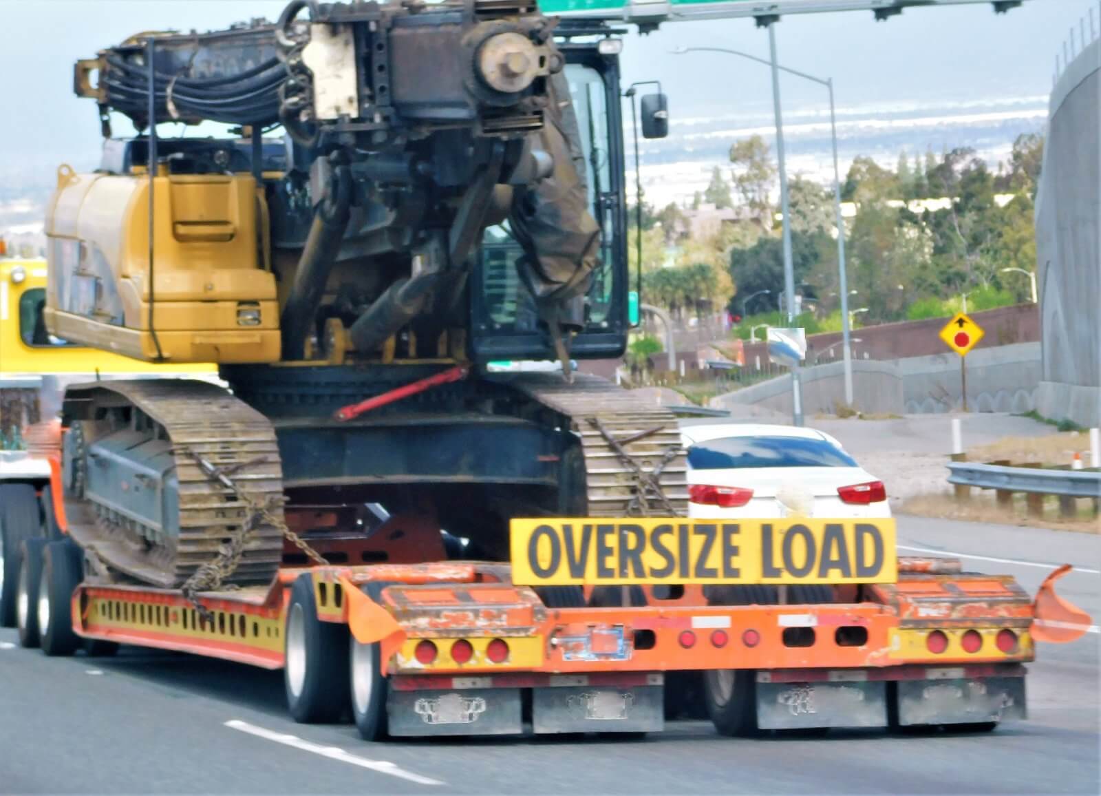 Oversized & Heavy-Freight Ground Transport