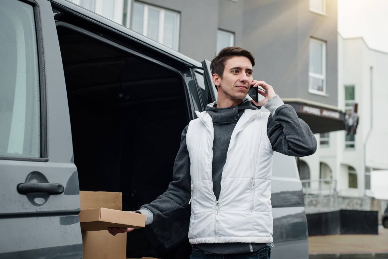 Same-Day vs. Next-Day Ground Delivery — Which One Fits Your Shipment (1)